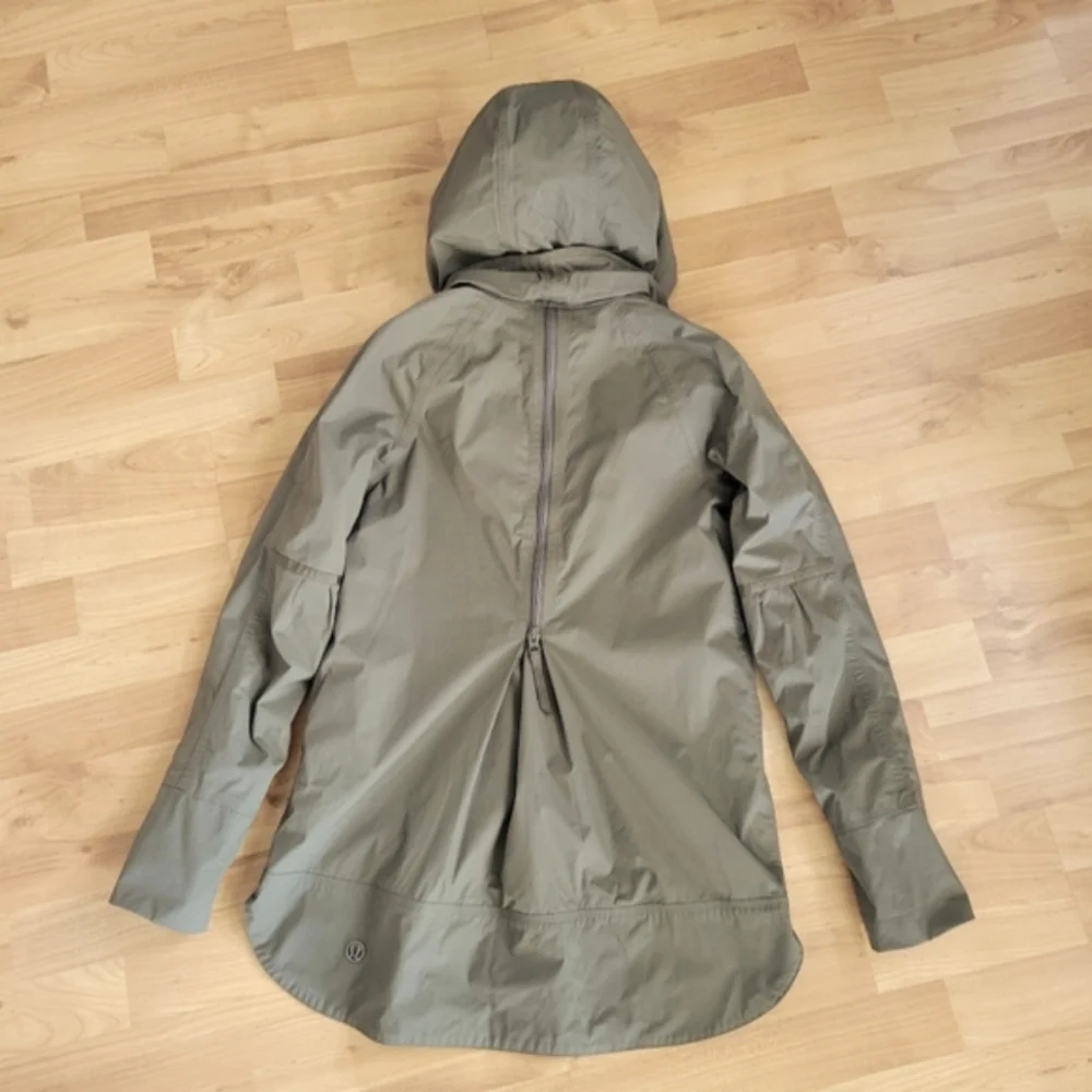 Lululemon Fo Drizzle Jacket 4 Olive Fatigue Green Rain Coat Hooded